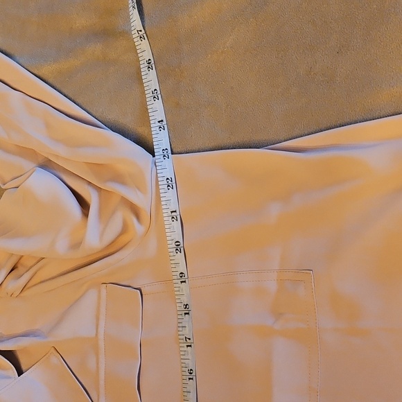 White House Black Market - Size L - Rose Smoke LS Pocket Soft Shirt - Picture 5 of 7